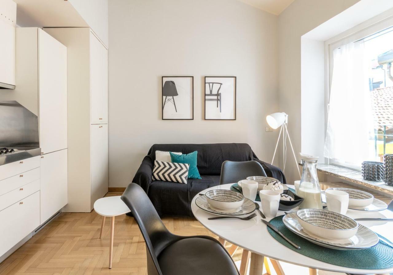 Modern Simplicity In Milan Centre Apartment Exterior photo