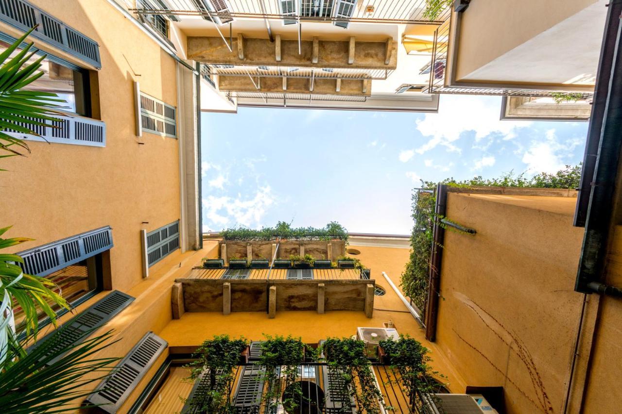 Modern Simplicity In Milan Centre Apartment Exterior photo
